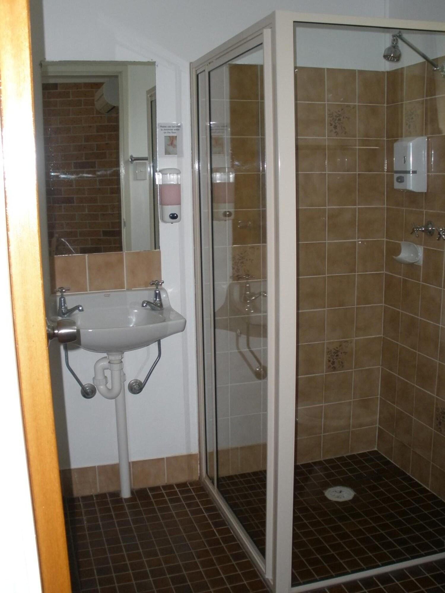 Equipamiento de Habitación Palms Oasis Motel