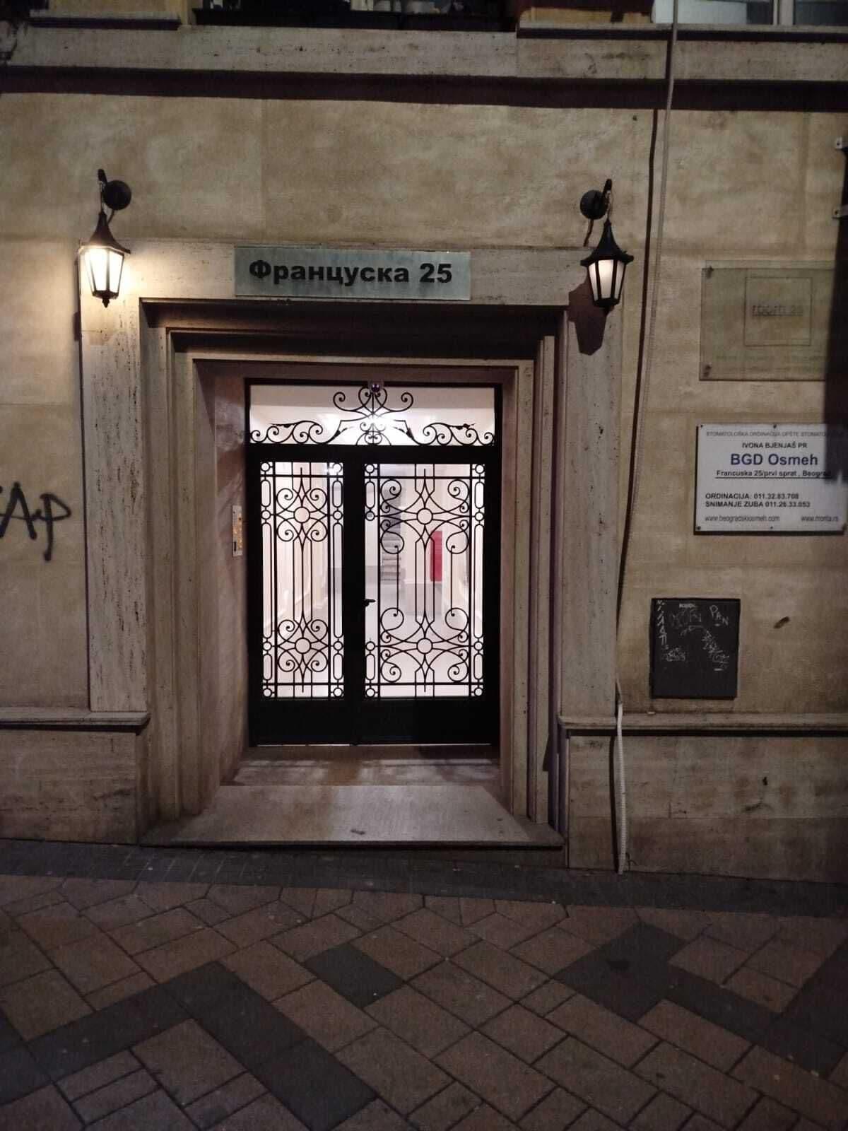 Vista Exterior Black Pearl Luxury Suites