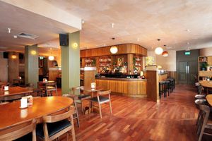 Hotel - Drury Court Hotel