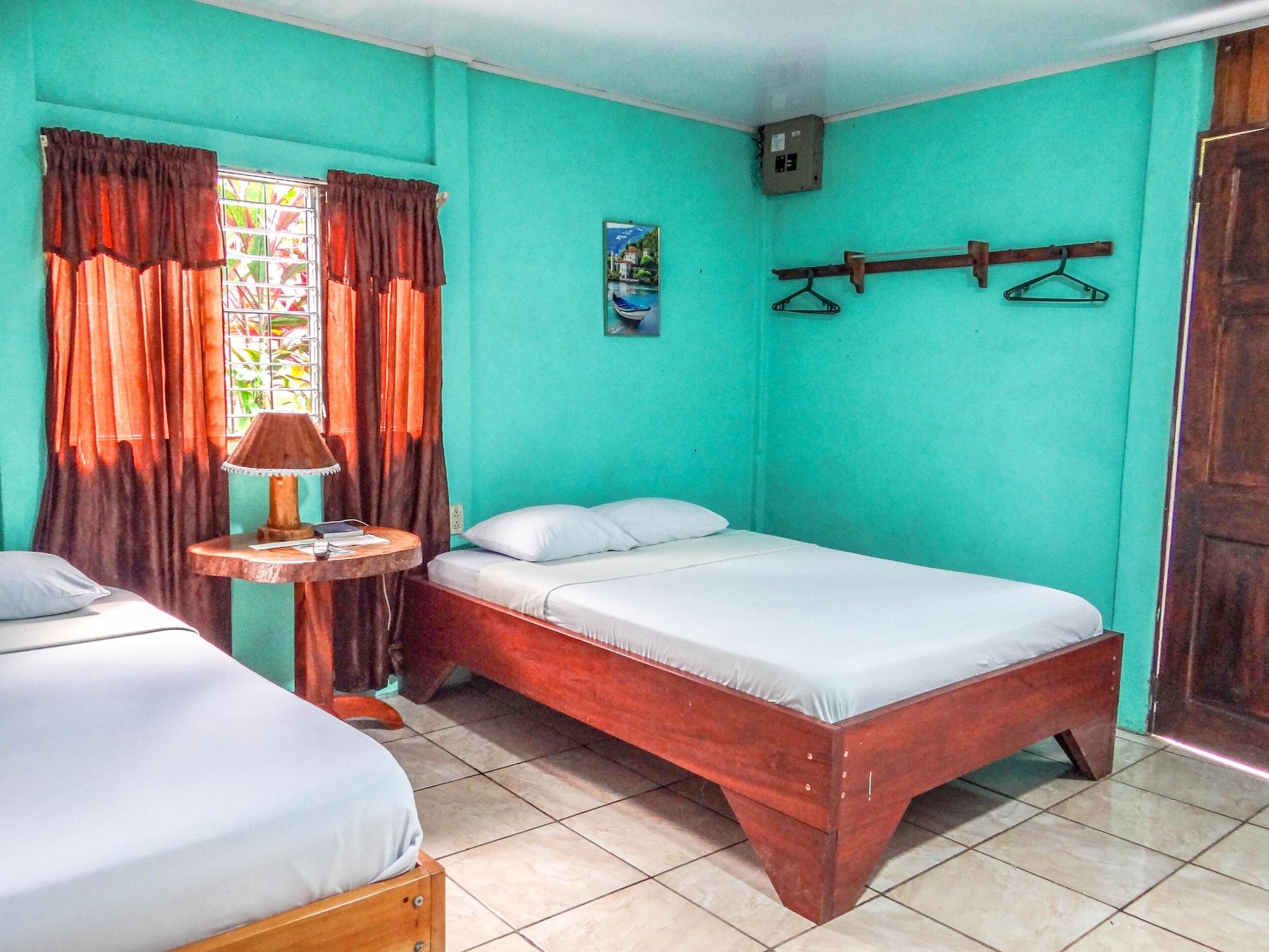 Habitación Posada Río Celeste La Amistad