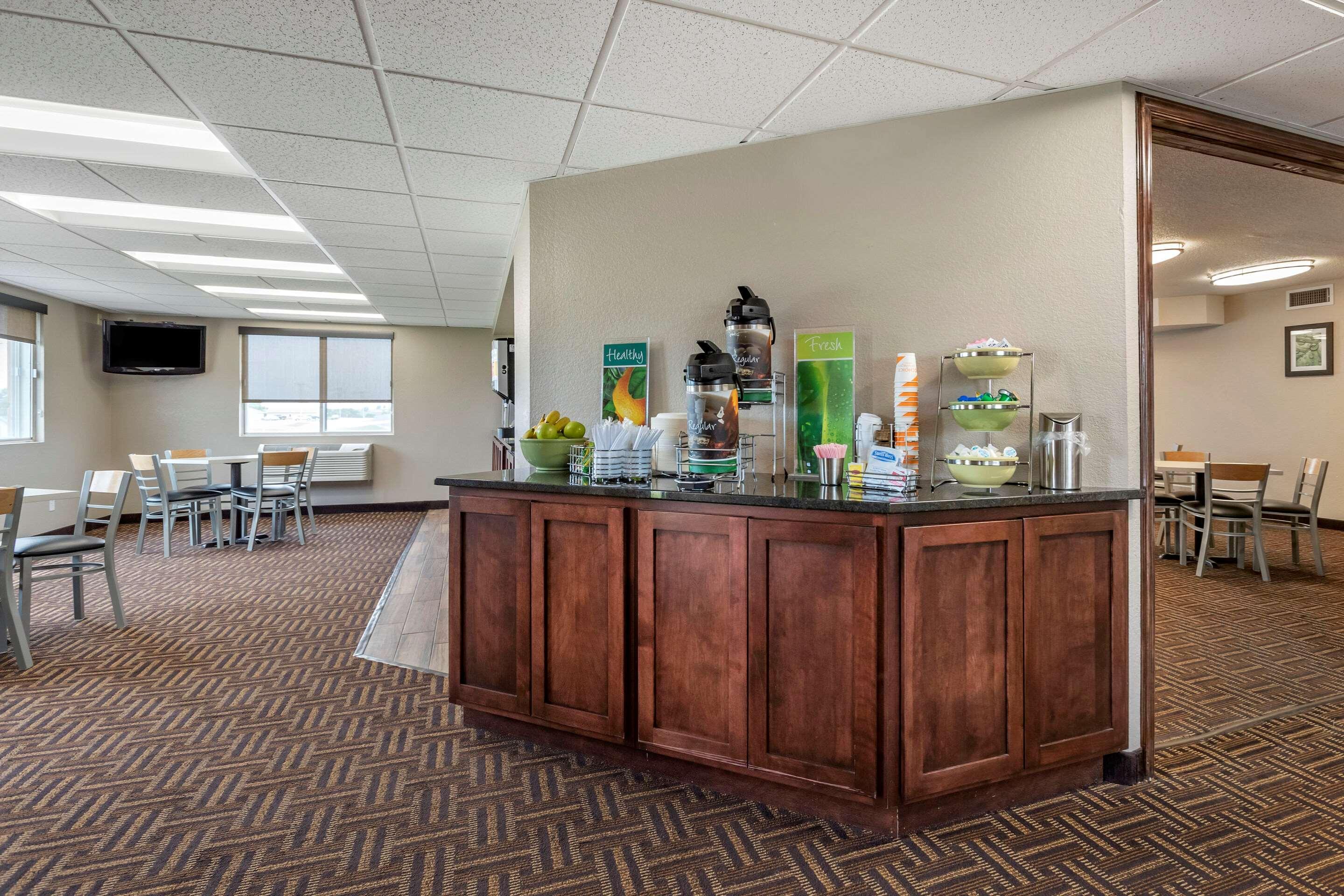 Restaurant Quality Inn West Des Moines