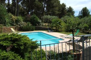 Alquiler Vacacional - Provencal villa of 200 m2 with large garden and swimming pool in AIX EN PROVENCE