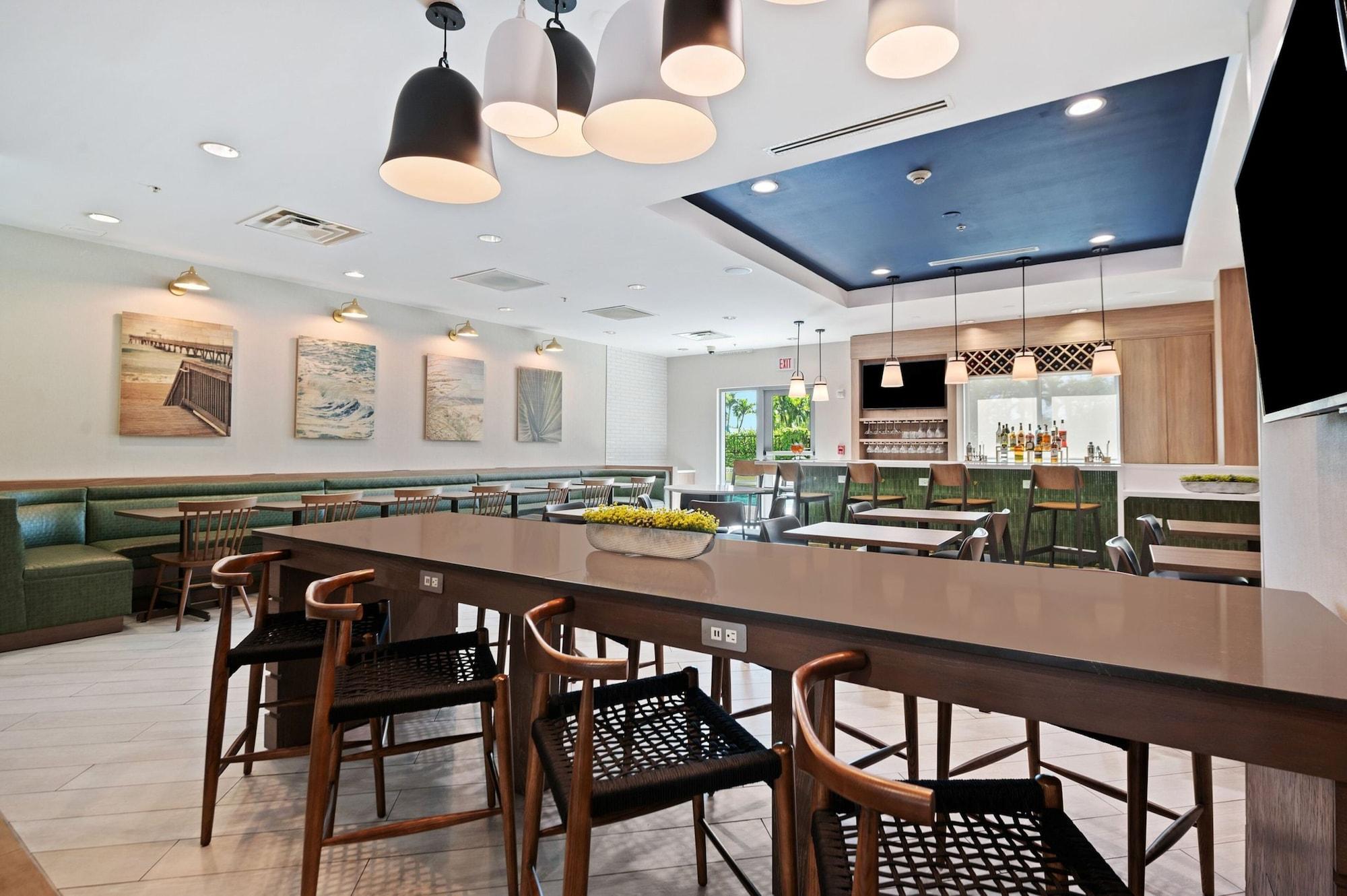 Restaurant Fairfield Inn & Suites Fort Lauderdale Airport-Cruise Port