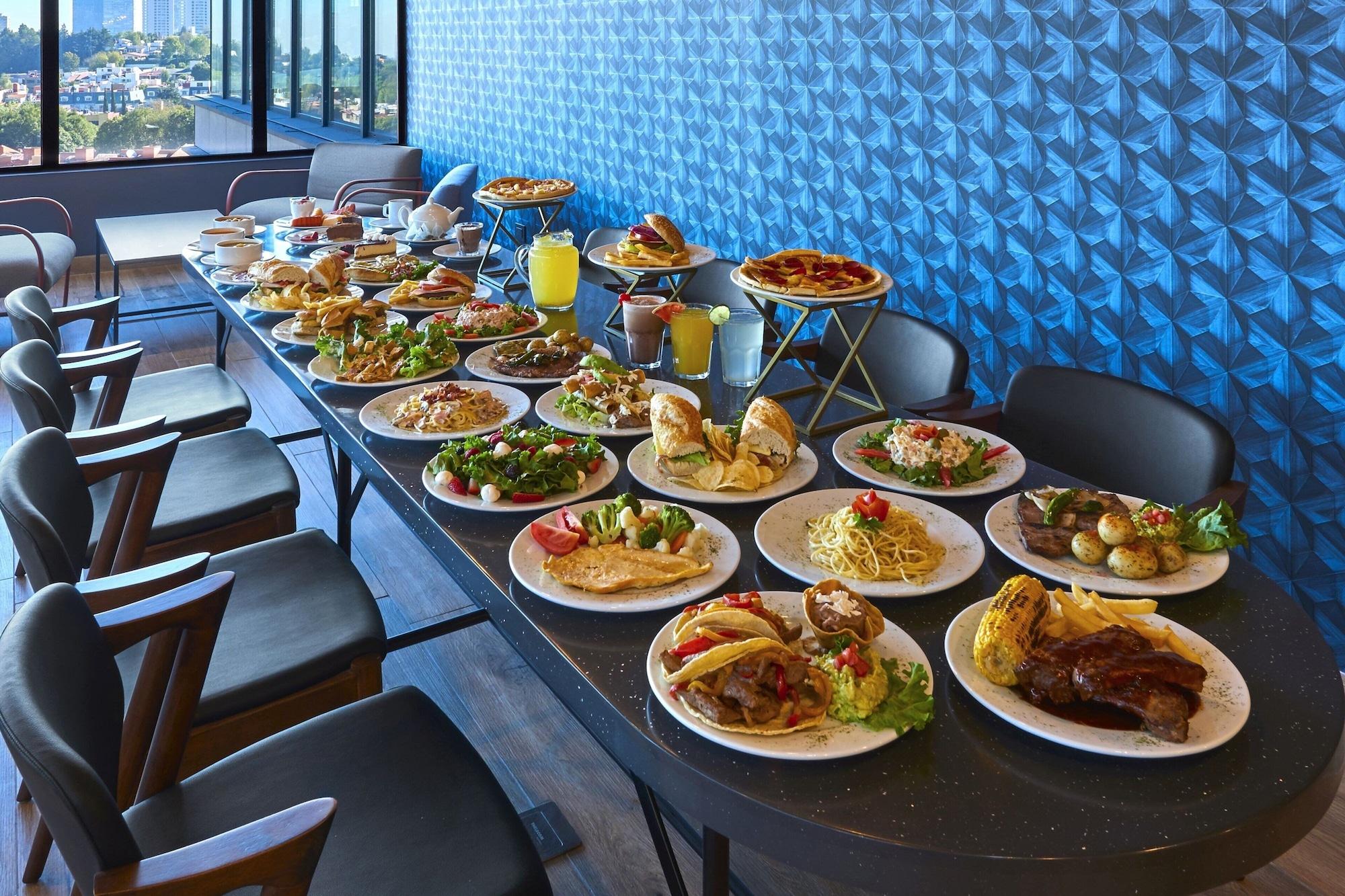 Restaurant City Express Plus by Marriott Ciudad de Mexico Interlomas