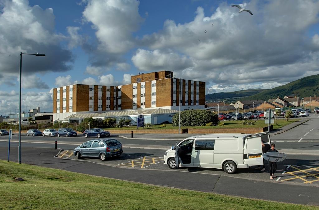 Vista Exterior Best Western Aberavon Beach Hotel