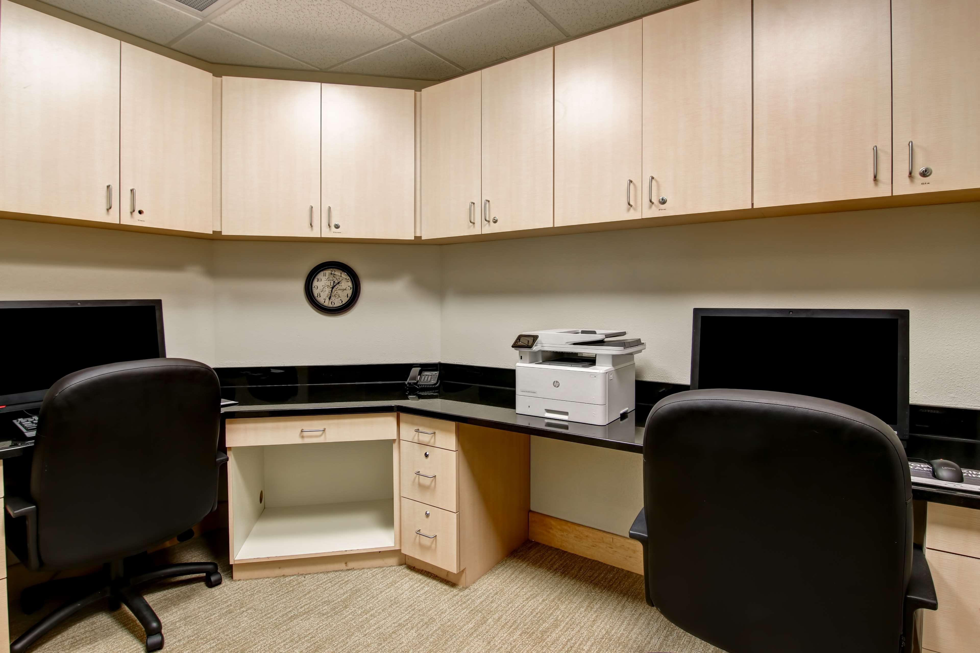 Centro de Negocios Hampton Inn and Suites by Hilton Saint John