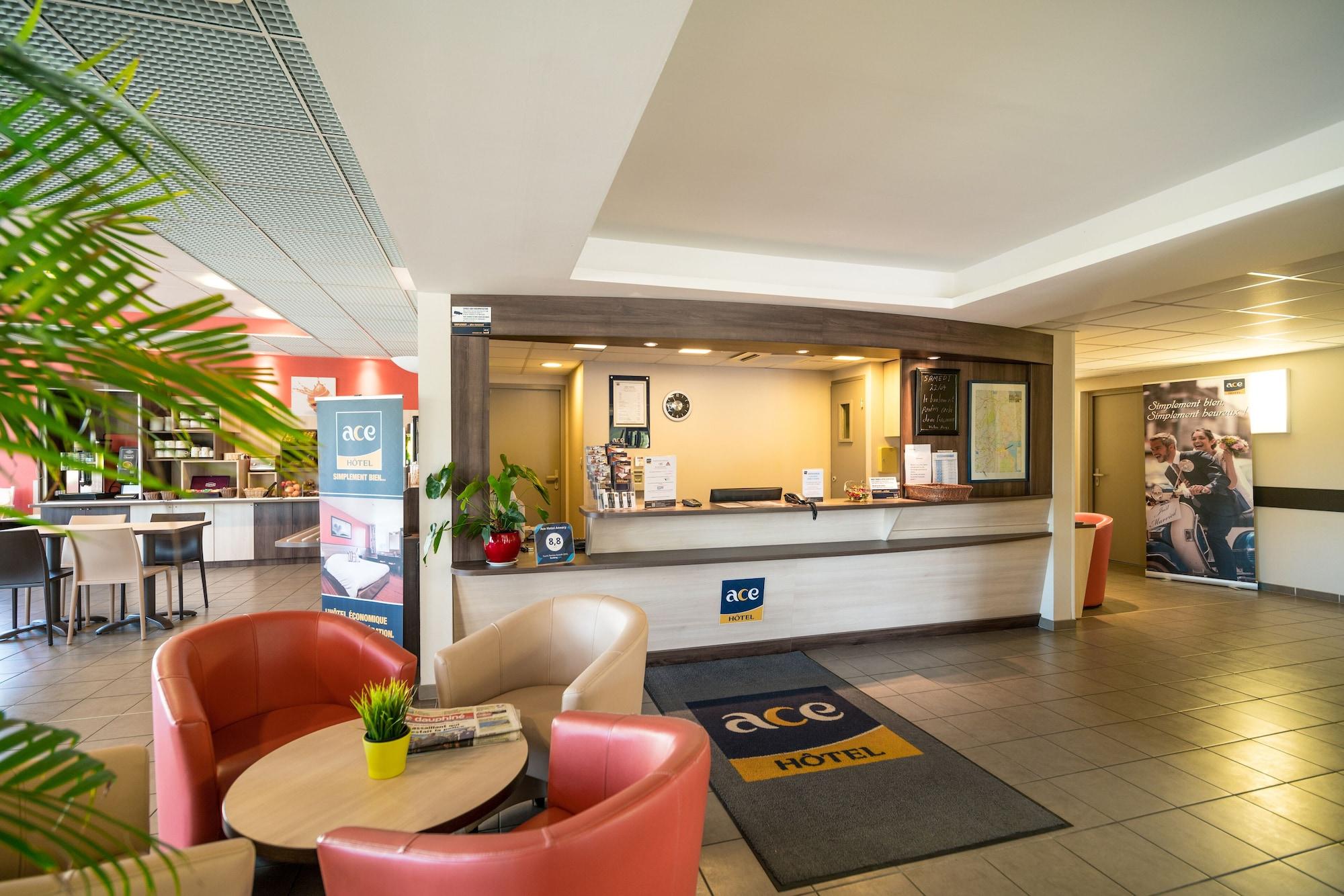 Vista Lobby ACE Hôtel Annecy