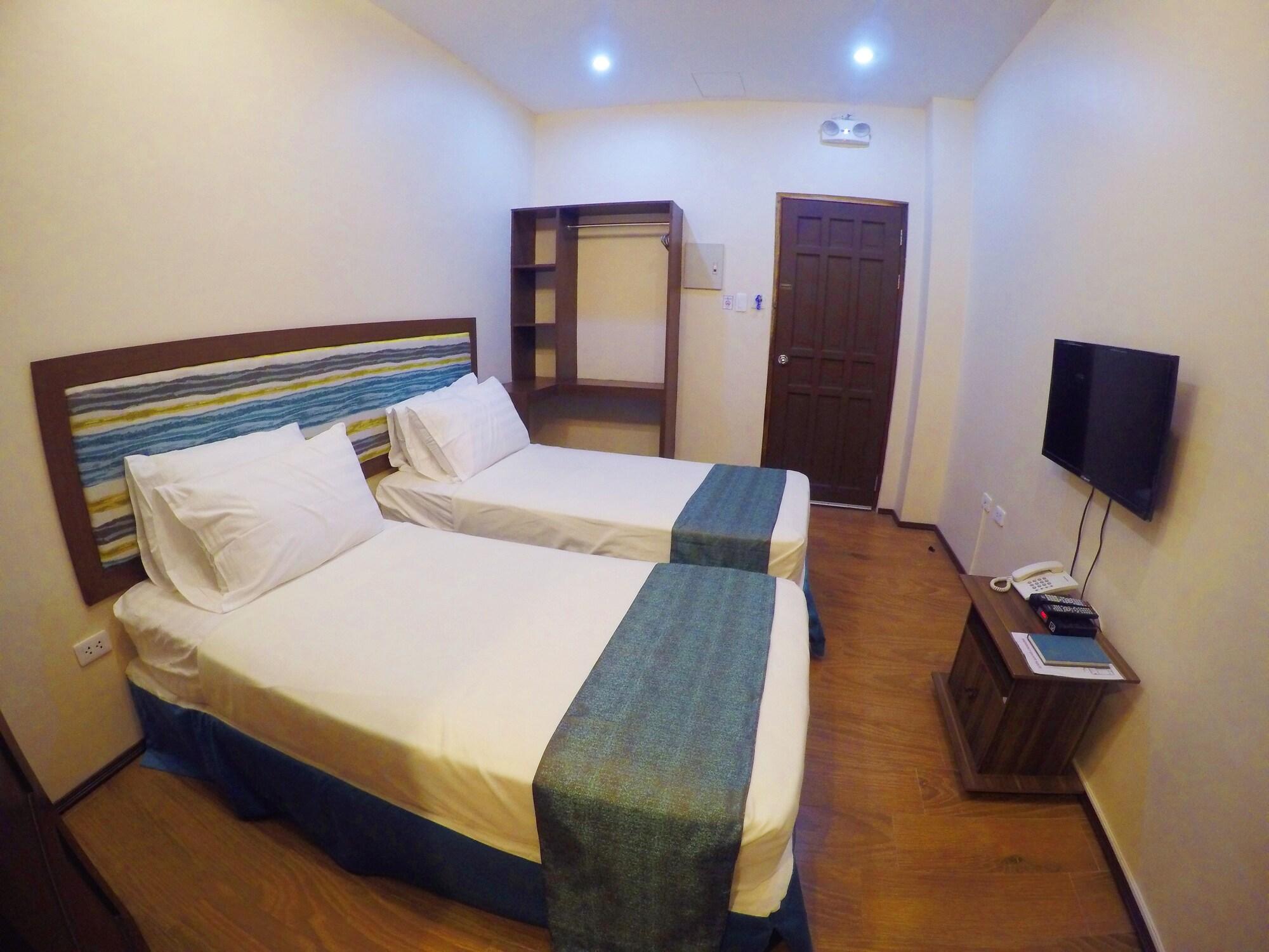Varios Golden Gate Suites
