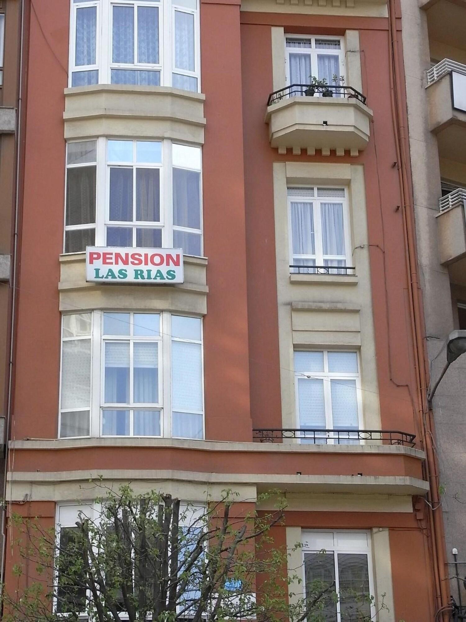 Vista Exterior Pension Las Rias