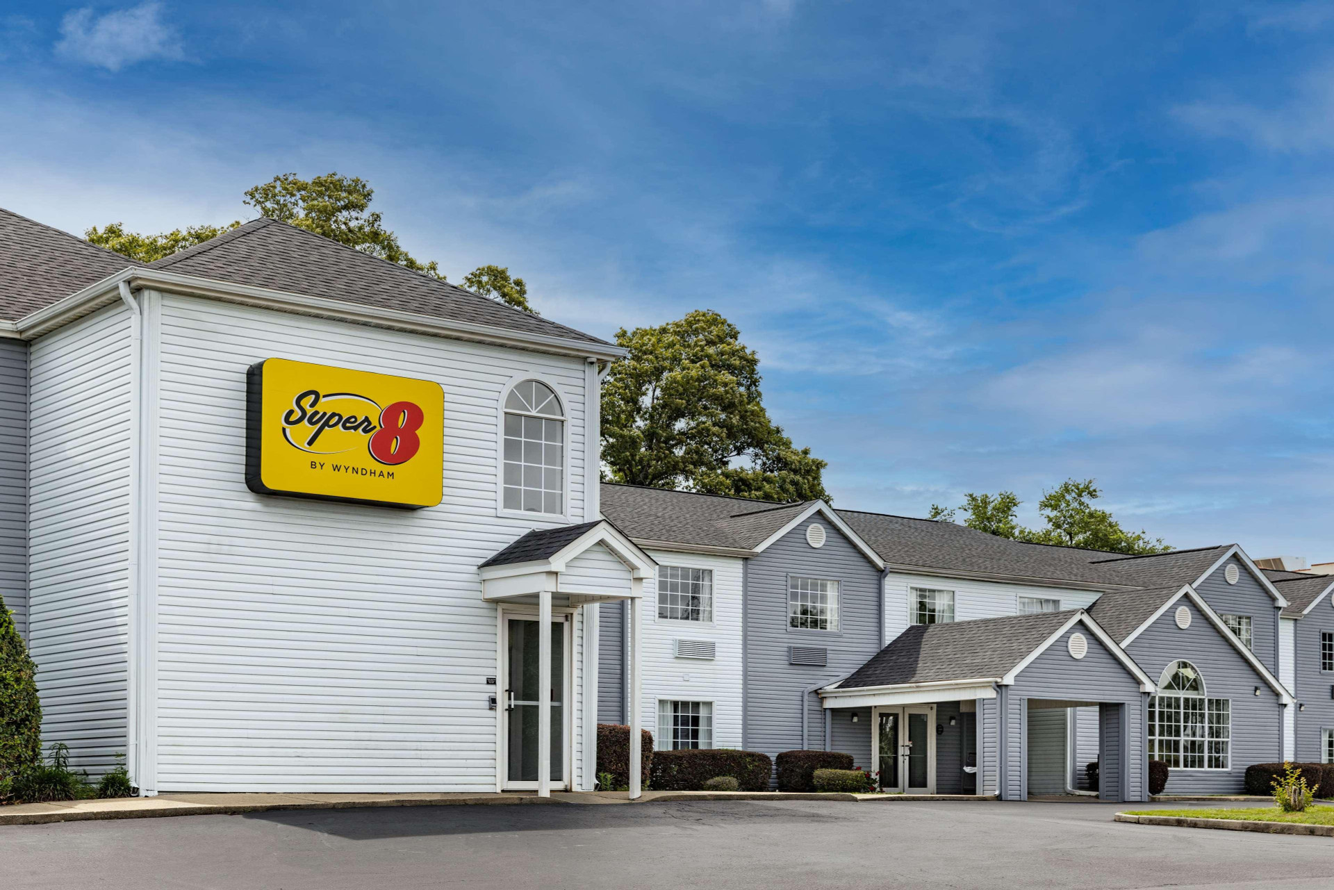 Vista Exterior Super 8 by Wyndham Pensacola
