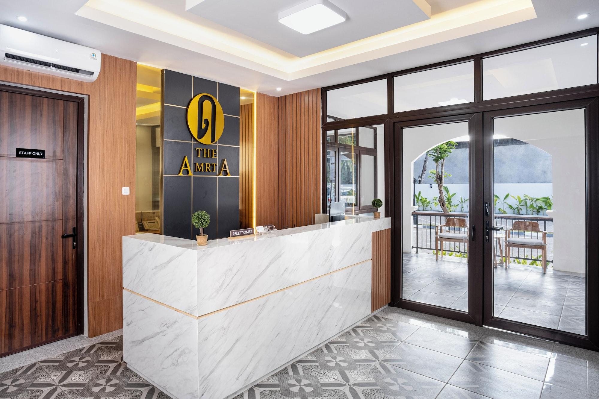 Vista Lobby The Amrta Borobudur
