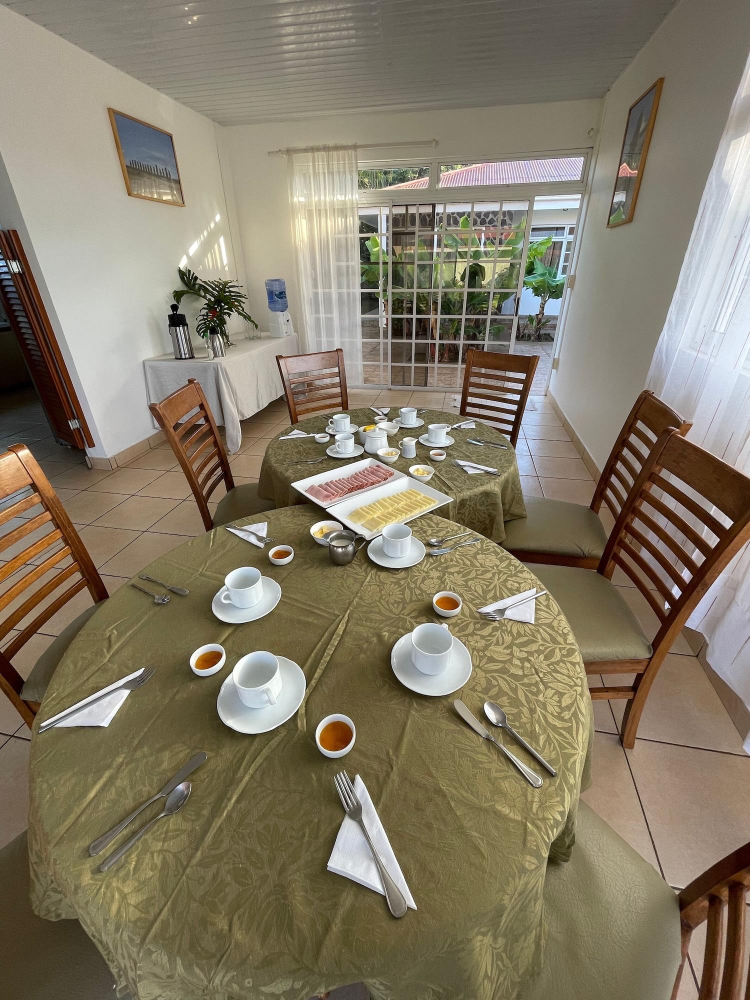 Restaurant Manureva Nui Hotel Boutique