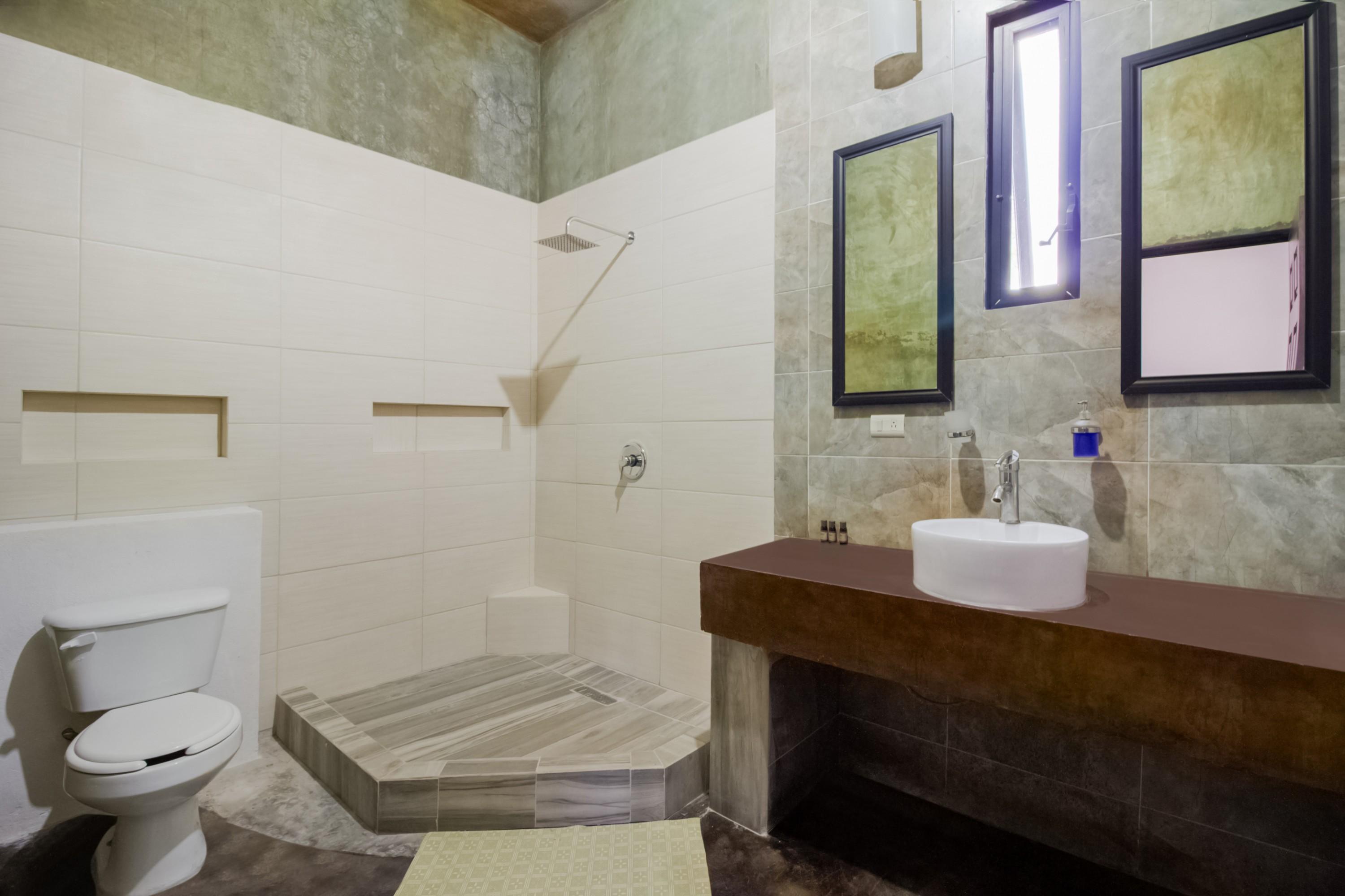 Baño Capital O Hacienda Filadelfia, El Atorón, Irapuato