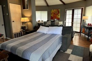Alquiler Vacacional - Charming 1-bedroom Guest House in fabulous San Diego with AC, WiFi, TV