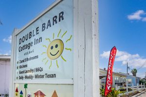 Alquiler Vacacional - Rip Tide! DB4--2 Bedroom/1 Bath Standard Cottage, Walk to the Beach, Dogs OK!