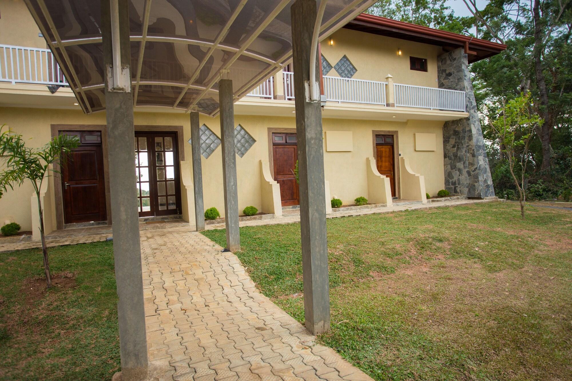Vista Exterior The Fortress Balumgala
