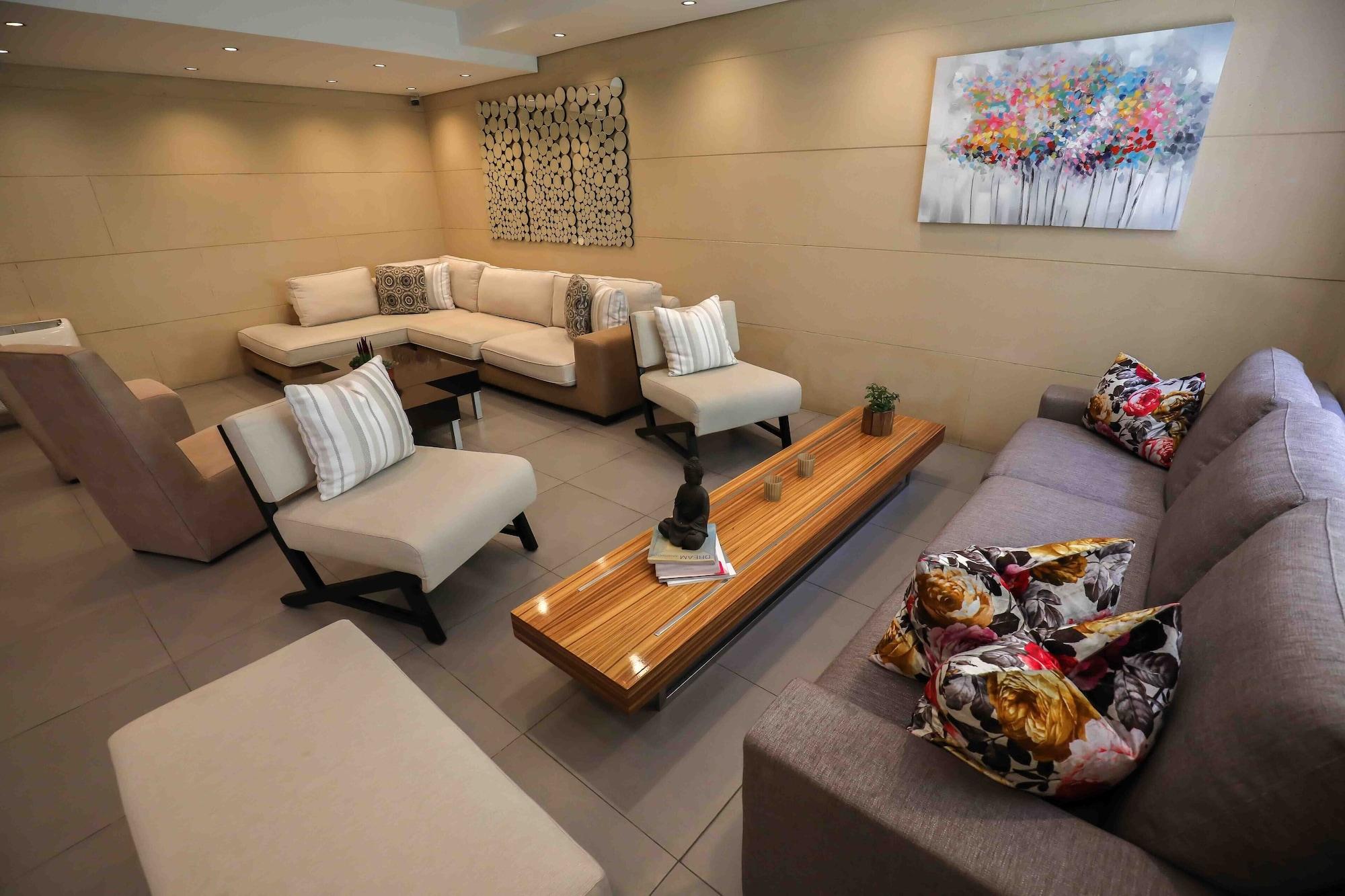 Vista Lobby Sky Suites