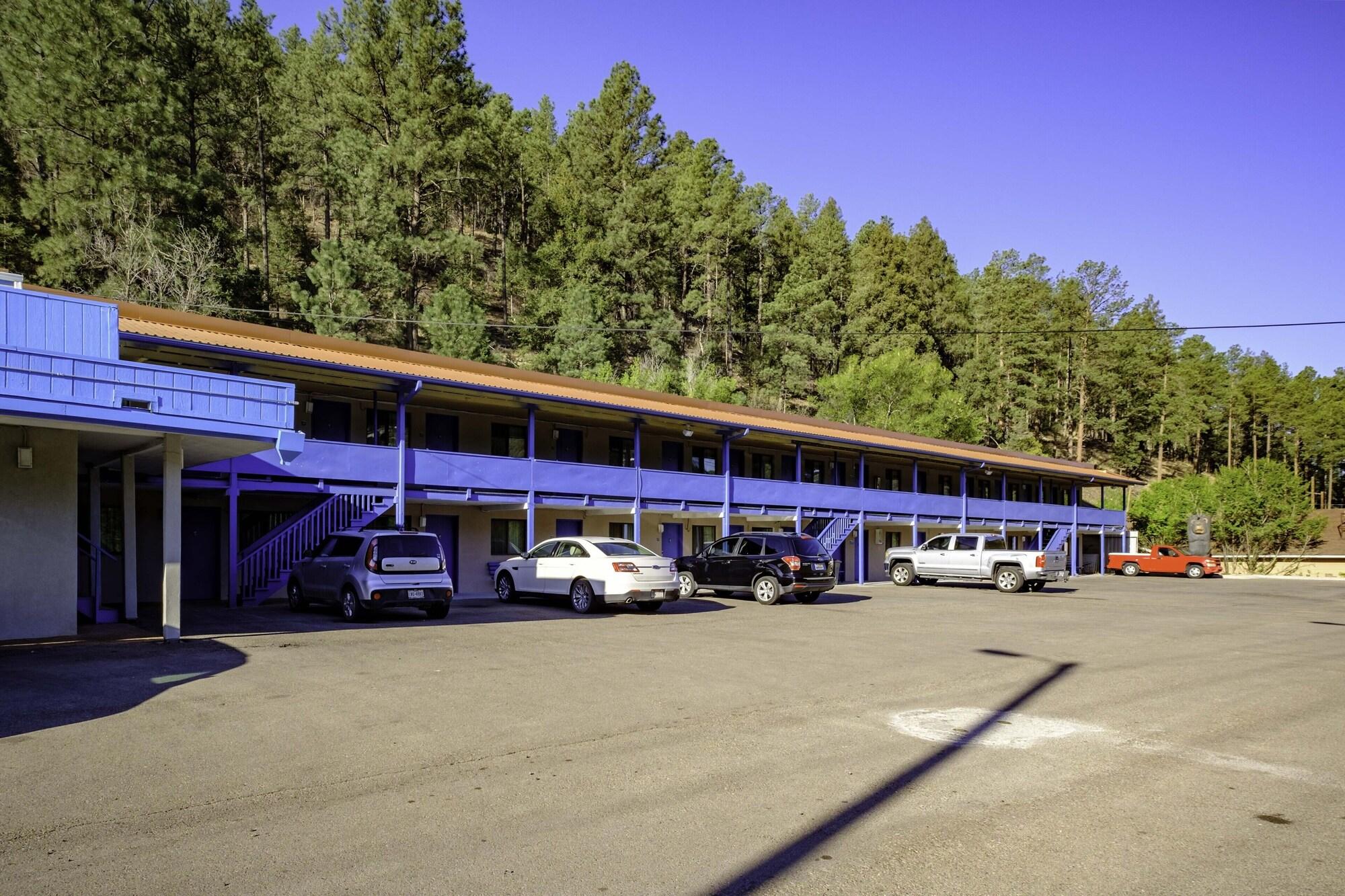 Vista Exterior Budget Lodge Ruidoso