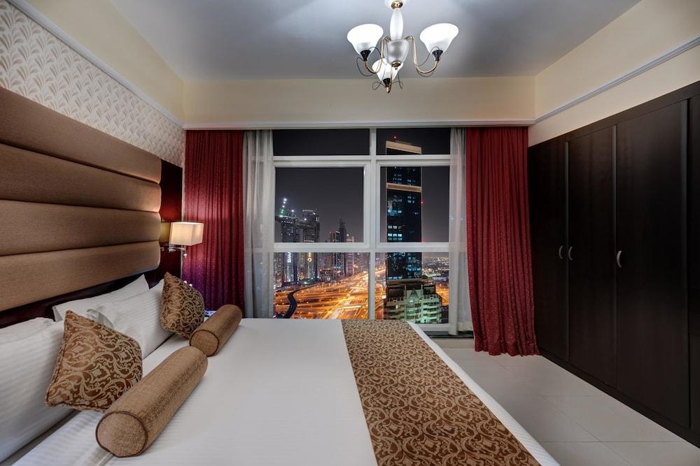 Habitación Emirates Grand Hotel