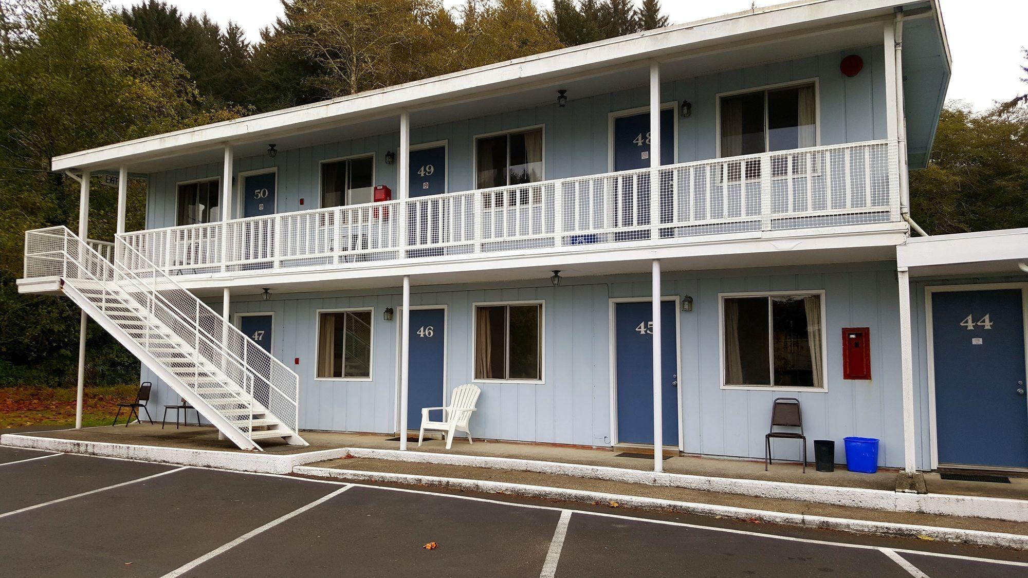 Vista Exterior Winchester Bay Inn