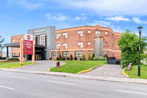 Paquete - Best Western Plus Montreal East