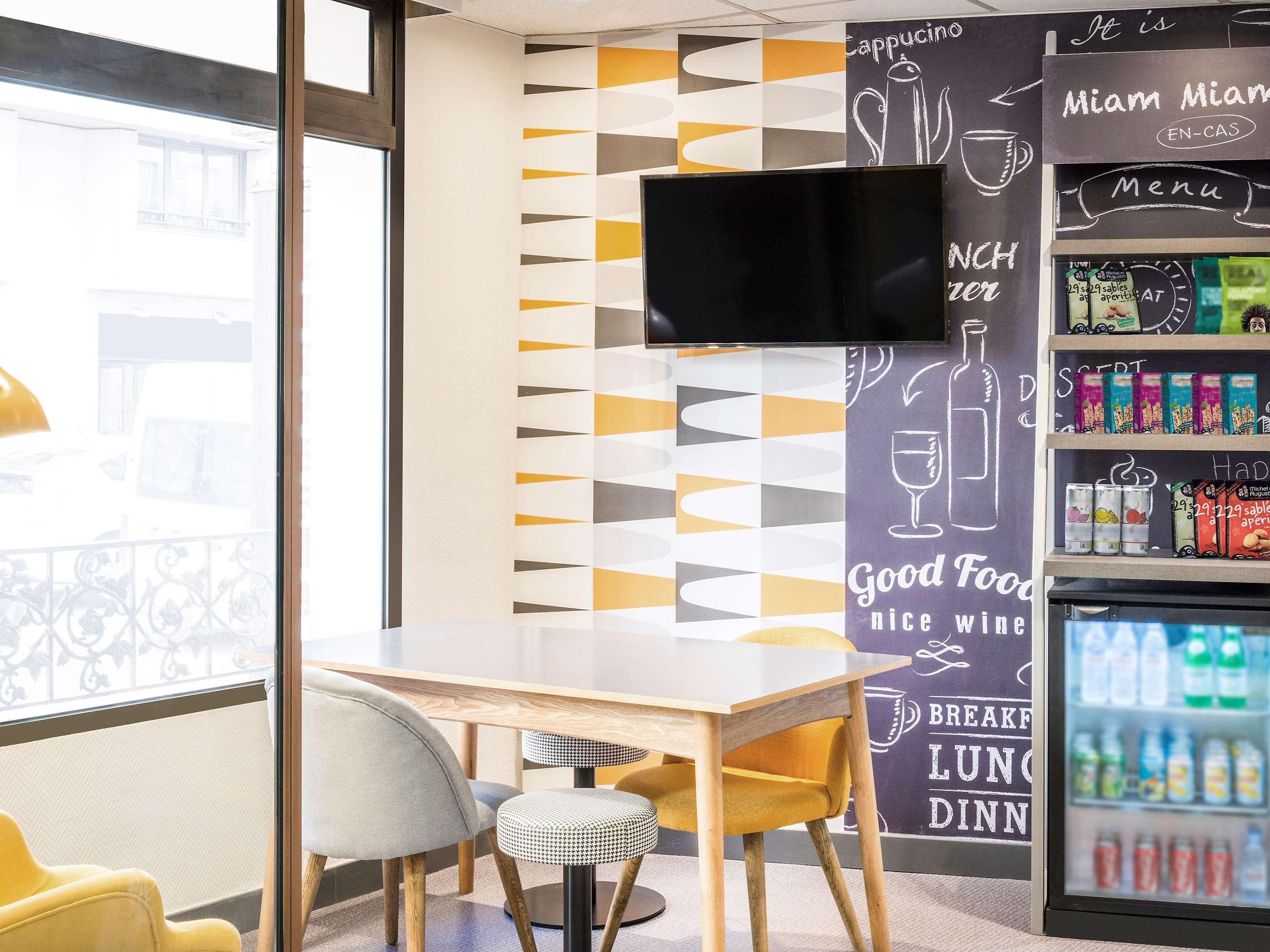 Bar/Salón ibis Styles Paris Jardin de la Villette