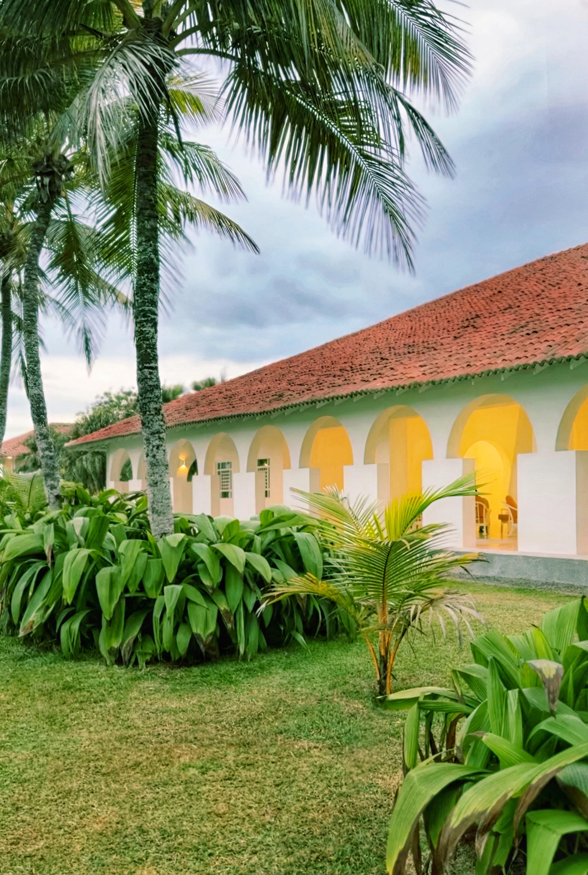 Vista Exterior Club Palm Bay