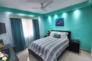 Alquiler Vacacional - Luxury 3 bedroom Penthouse 1 block from the water