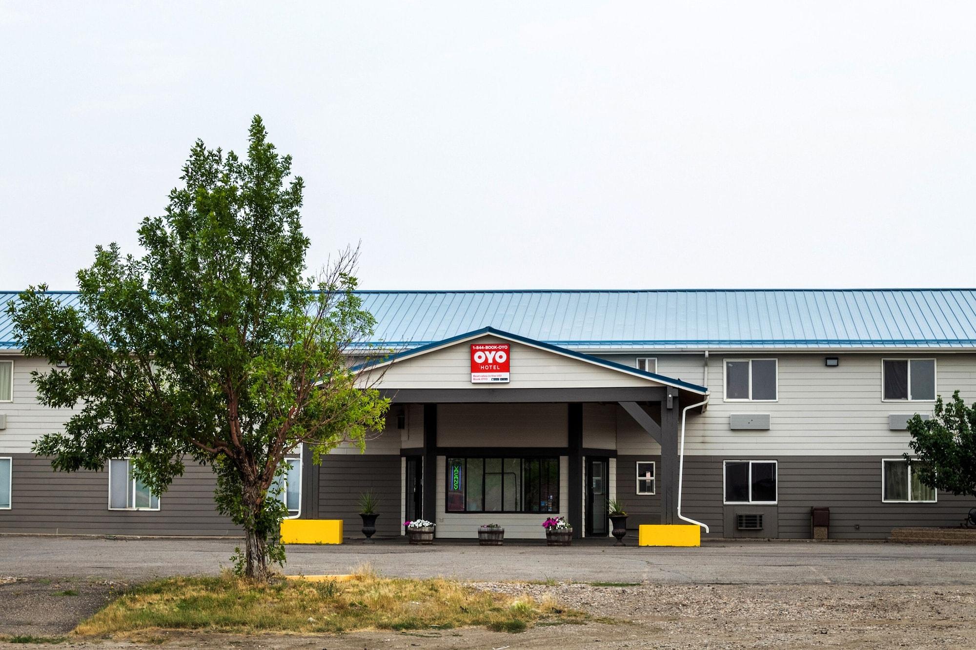 Vista Exterior OYO Hotel Shelby MT Hwy 2 & I-15