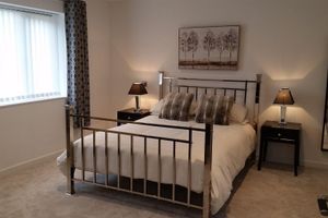 Alquiler Vacacional - Fantastic, sociable home in the beautiful village of Brighstone, with hot tub.