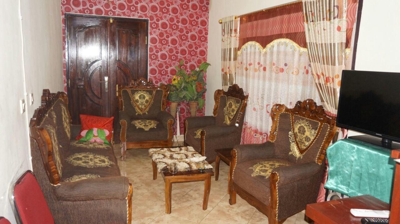 Bar/Salón New Bintang Bajawa