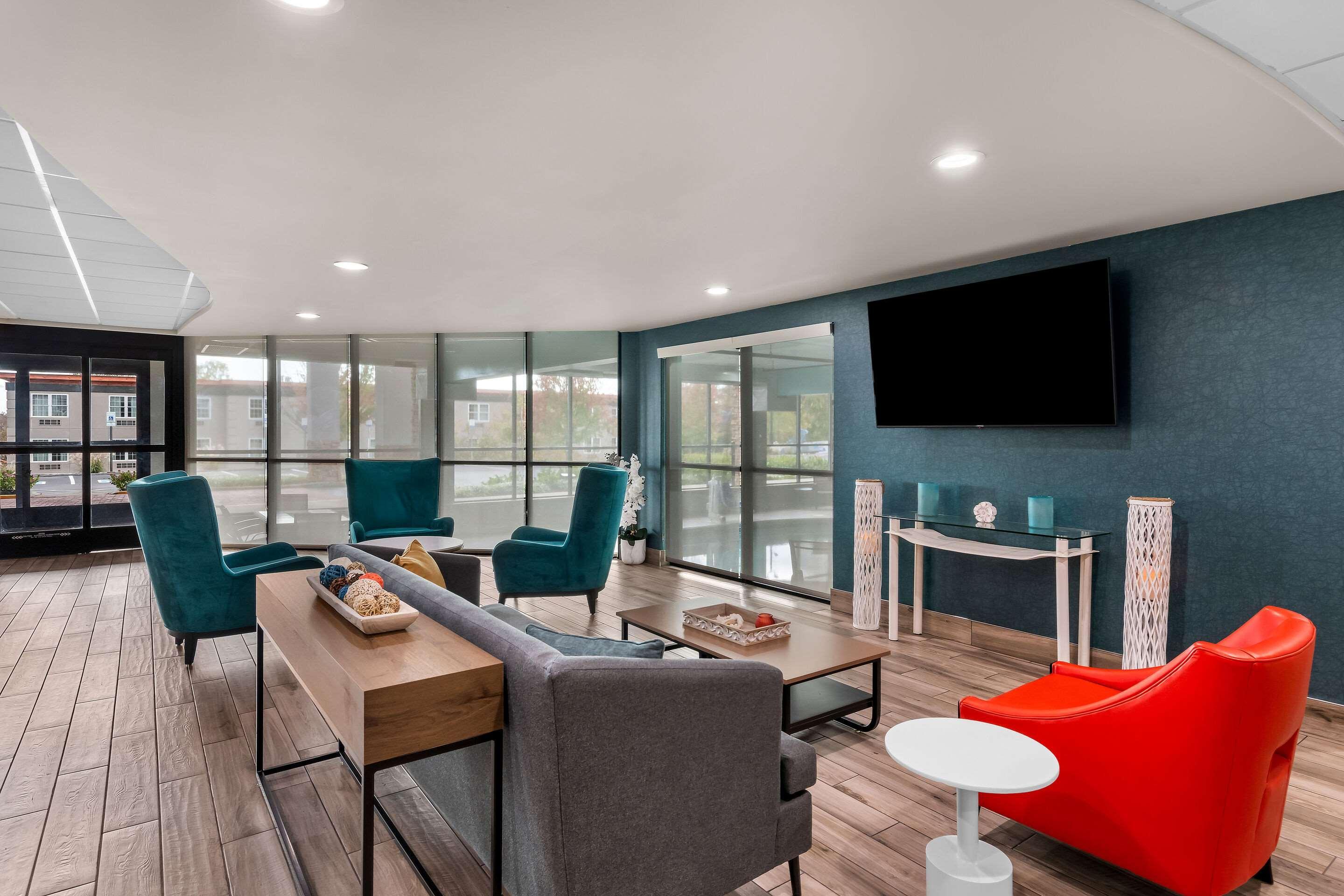 Vista Lobby Comfort Suites Knoxville West - Farragut