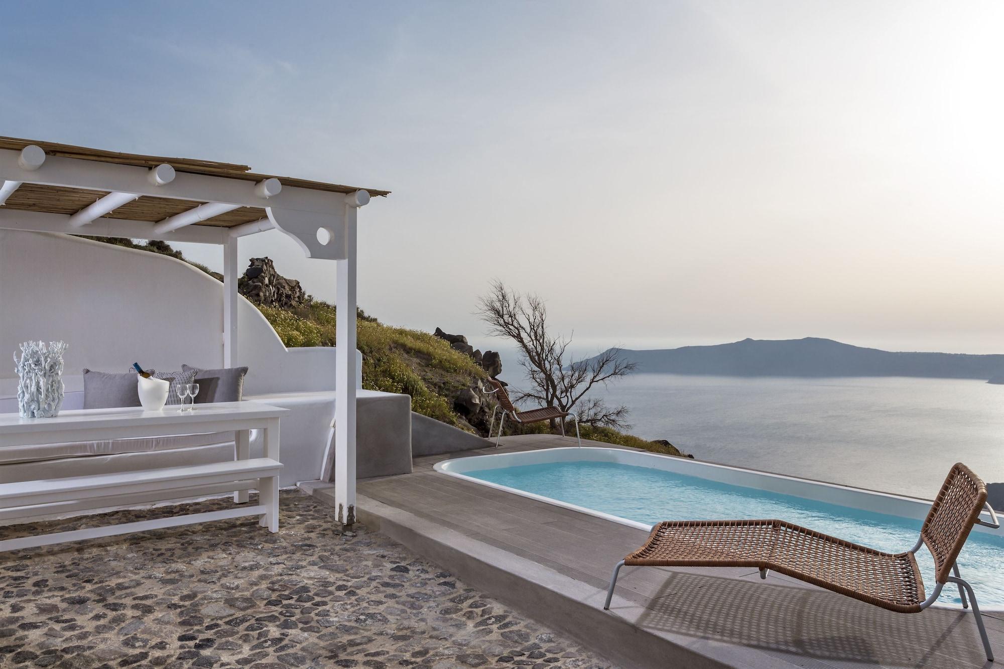Vista Exterior Katikies Chromata Santorini - The Leading Hotels of the World