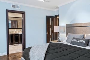 Alquiler Vacacional - Skyhill Mid-Century 3BR Home with Pool/BBQ/Gazebo