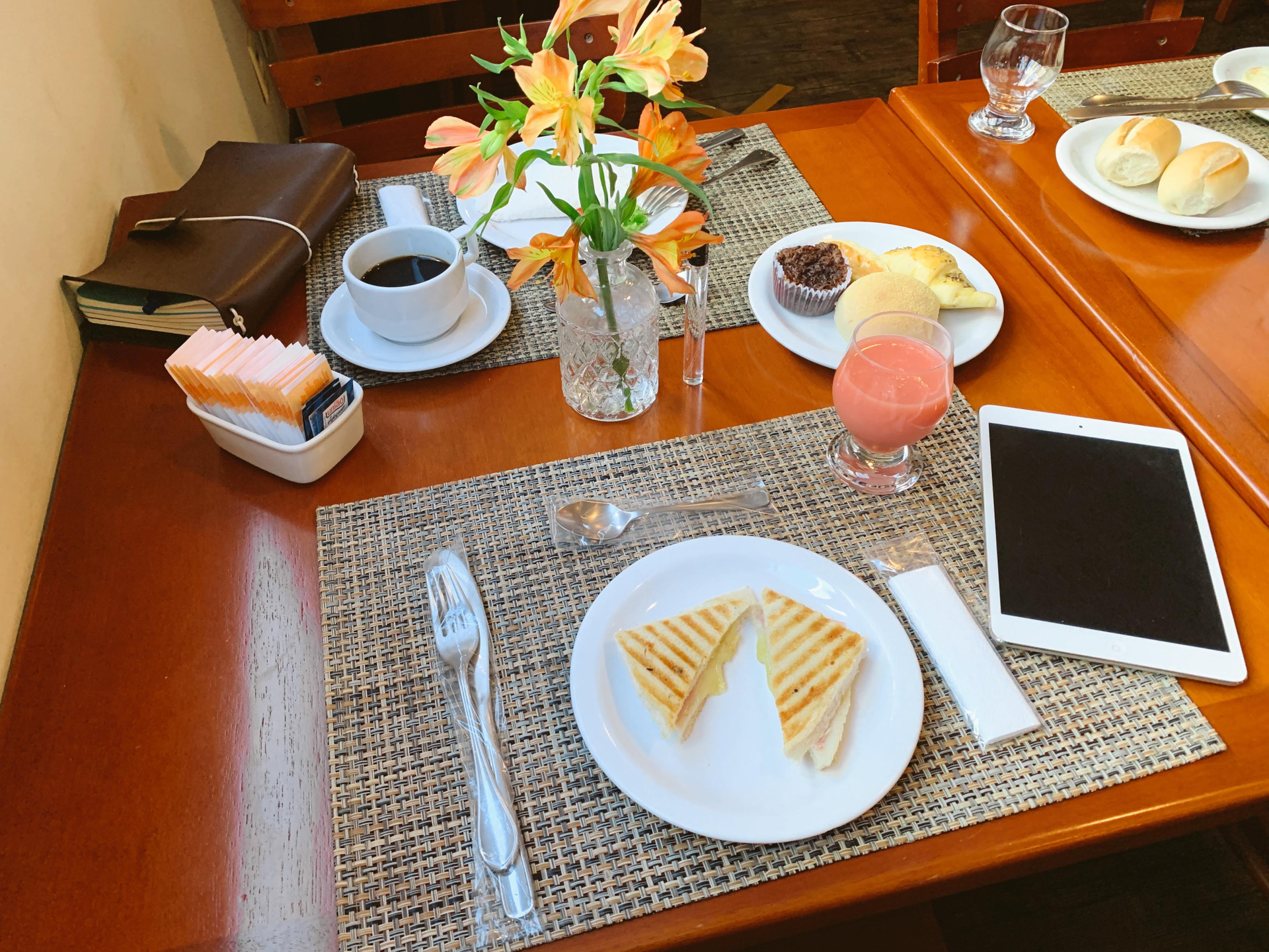 Restaurant América Towers Hotel