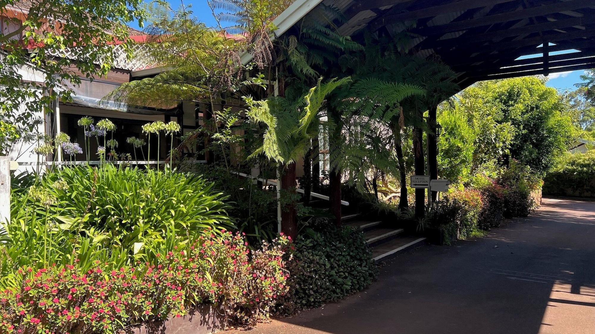 Vista Exterior Karri Forest Motel