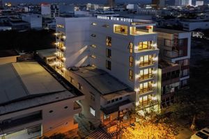 Alojamiento - Dragon View Riverfront Hotel by Haviland