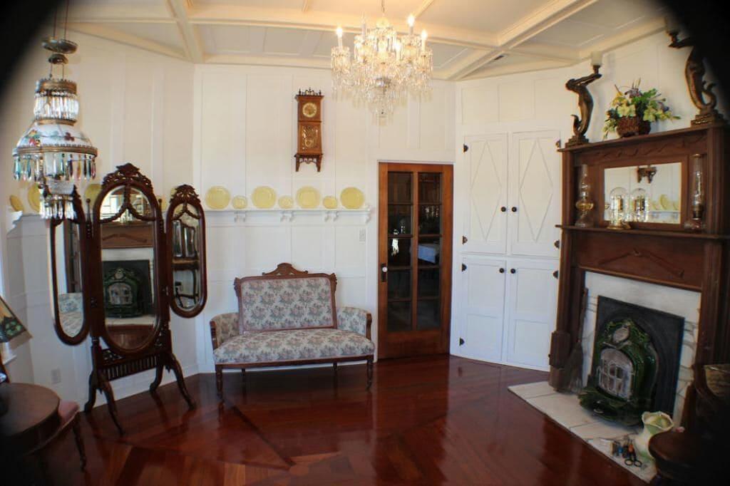 Bar/Salón Millsap-baker Estate
