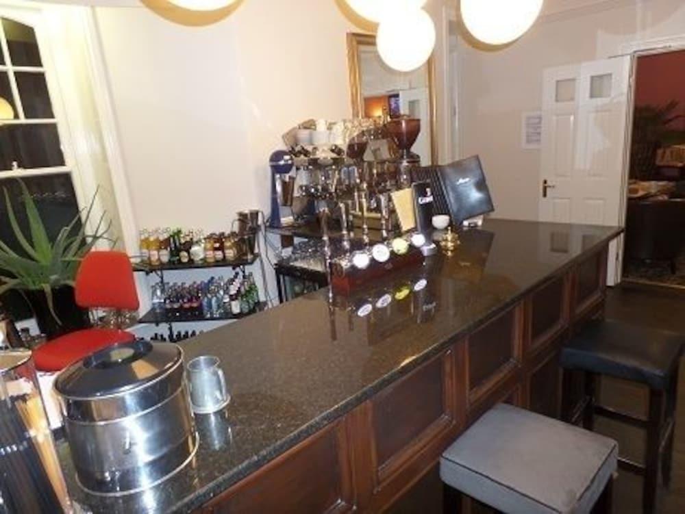 Bar/Salón Bossiney House Hotel