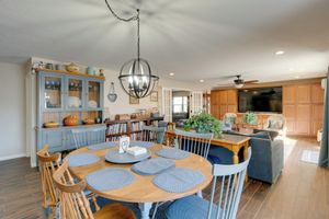 Alquiler Vacacional - 4 Mi to Port Charlotte Beach Park: Gem w/ Pool