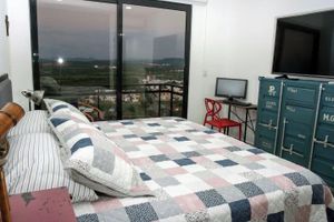 Alquiler Vacacional - 3BR condo, right on the beach, fully equipped, beach cccess.