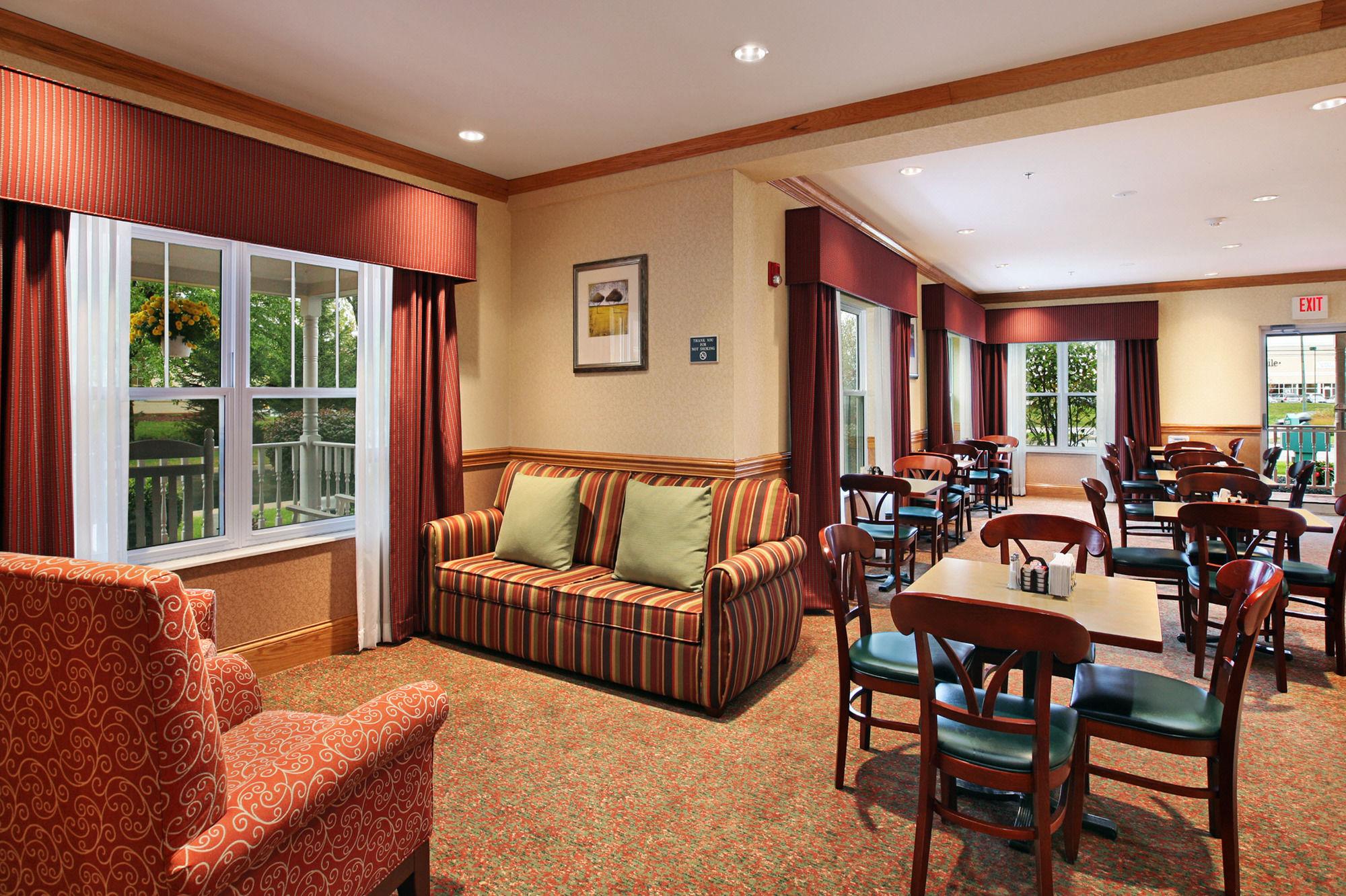 Restaurant Country Inn & Suites By Carlson Columbus Airport East