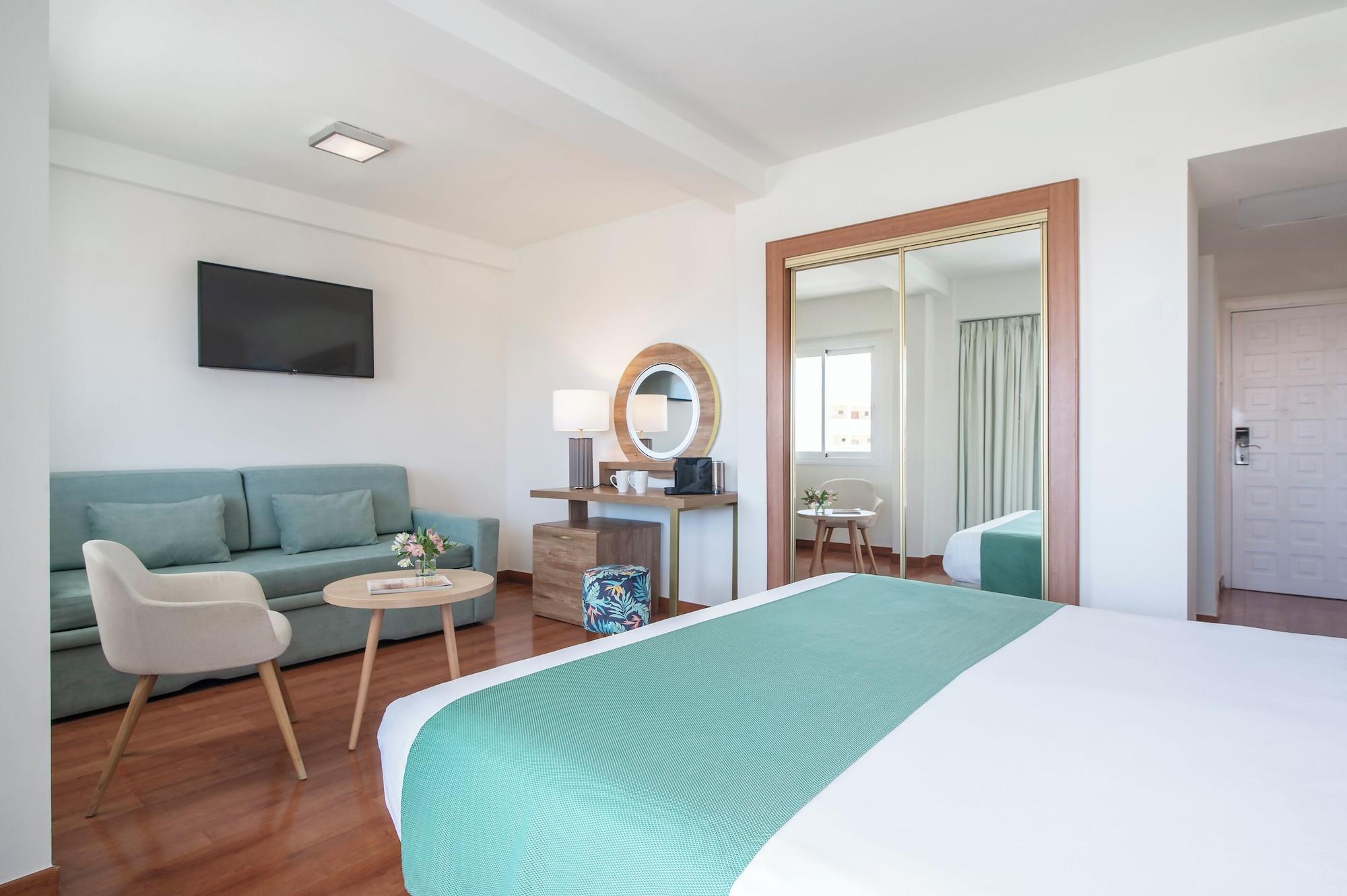 Habitación Hotel Costa Málaga (Adults Recommended) by Pierre & Vacances
