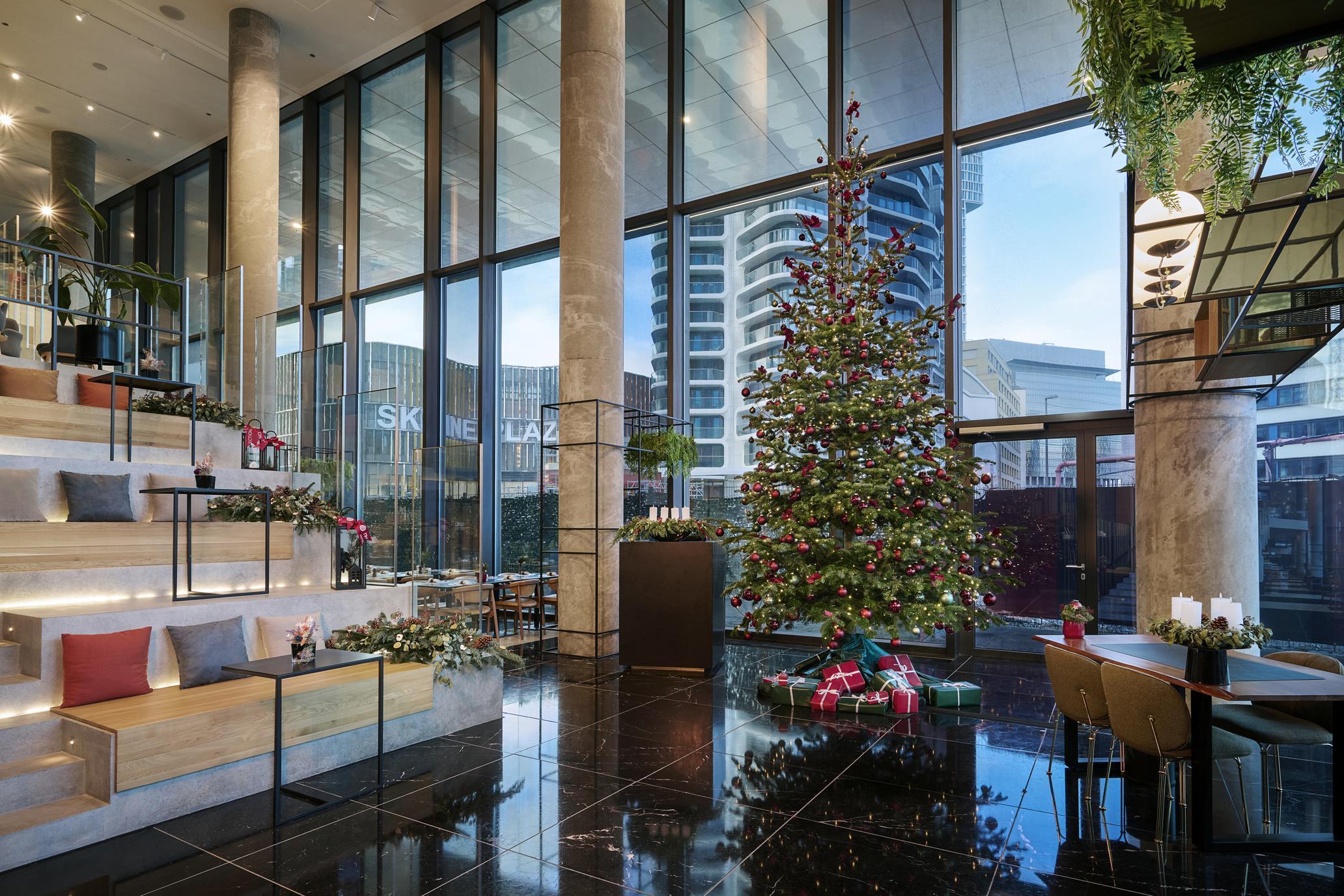 Vista Lobby NH Collection Frankfurt Spin Tower