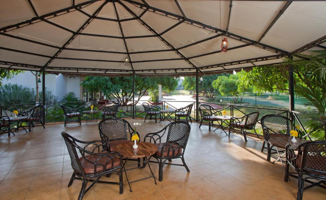 Restaurant Club Mahindra Gir