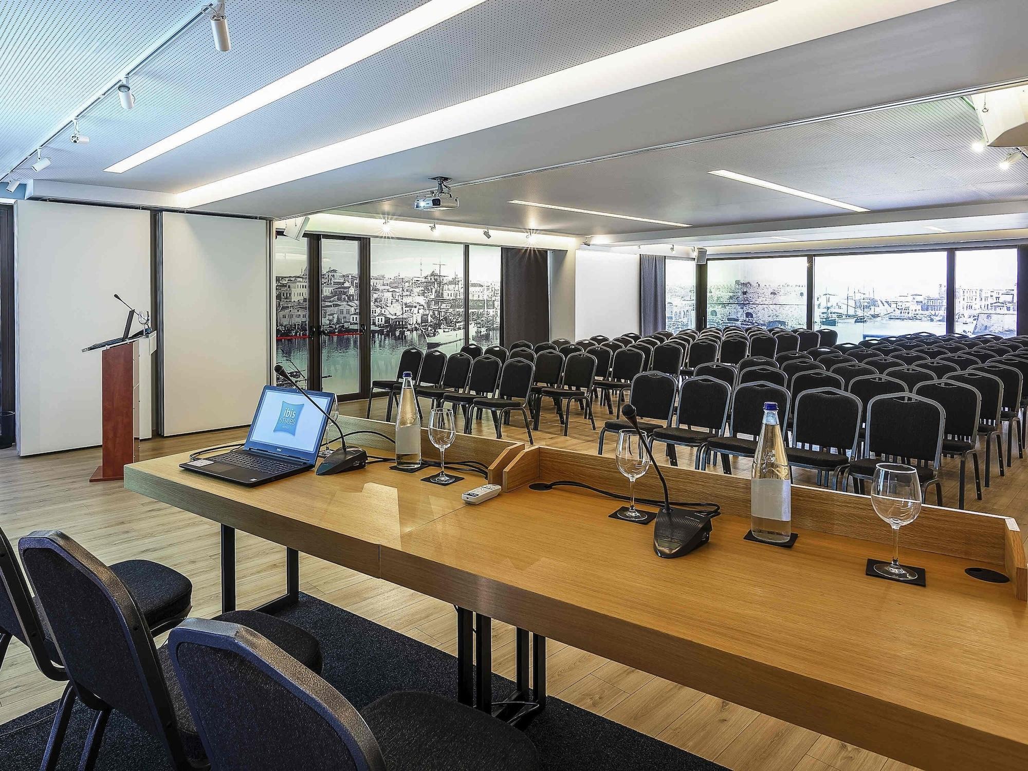 Sala de Reuniones Ibis Styles Heraklion Central