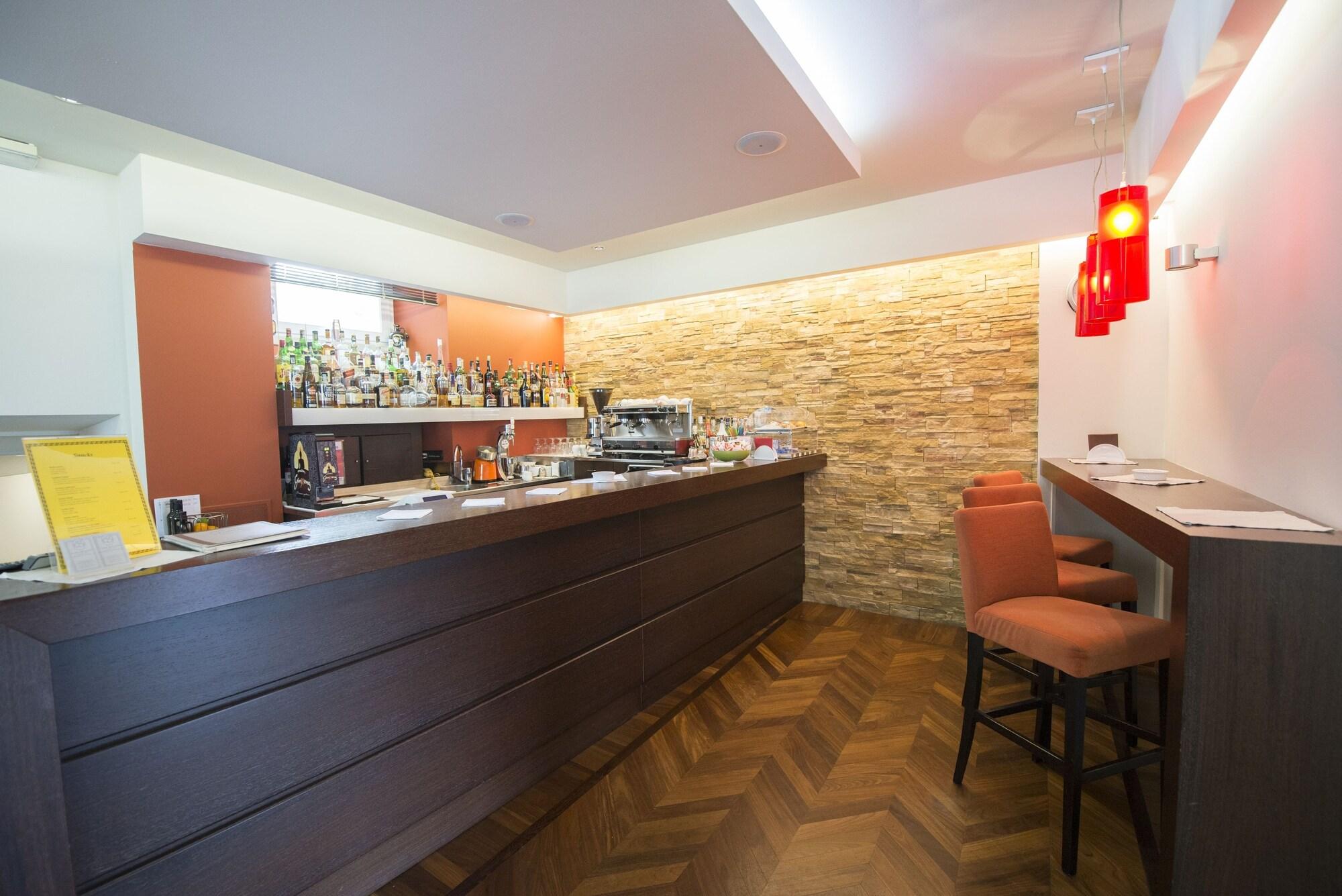 Bar/Salón Hotel Posta
