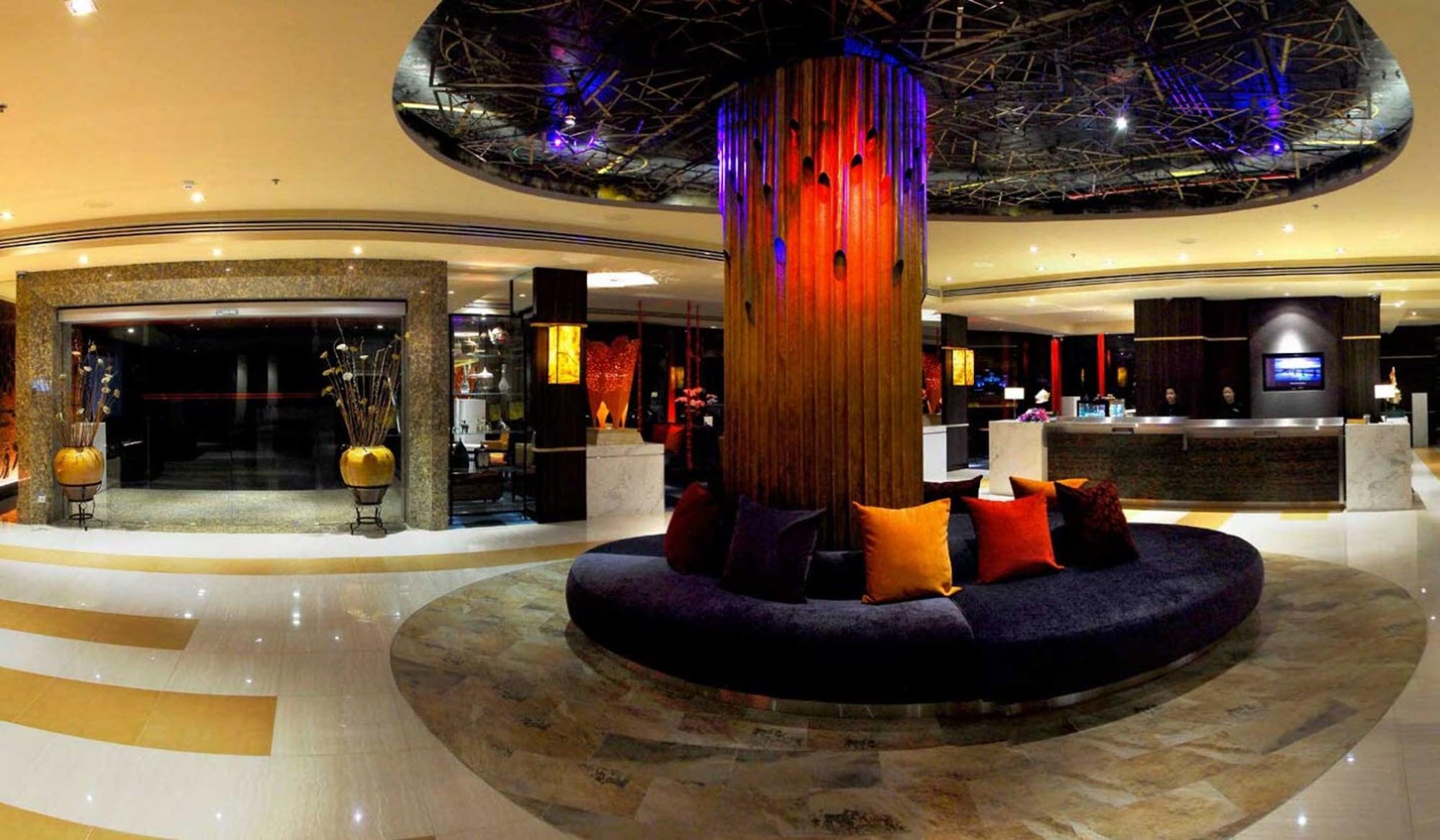 Vista Lobby Tongtara Riverview Hotel