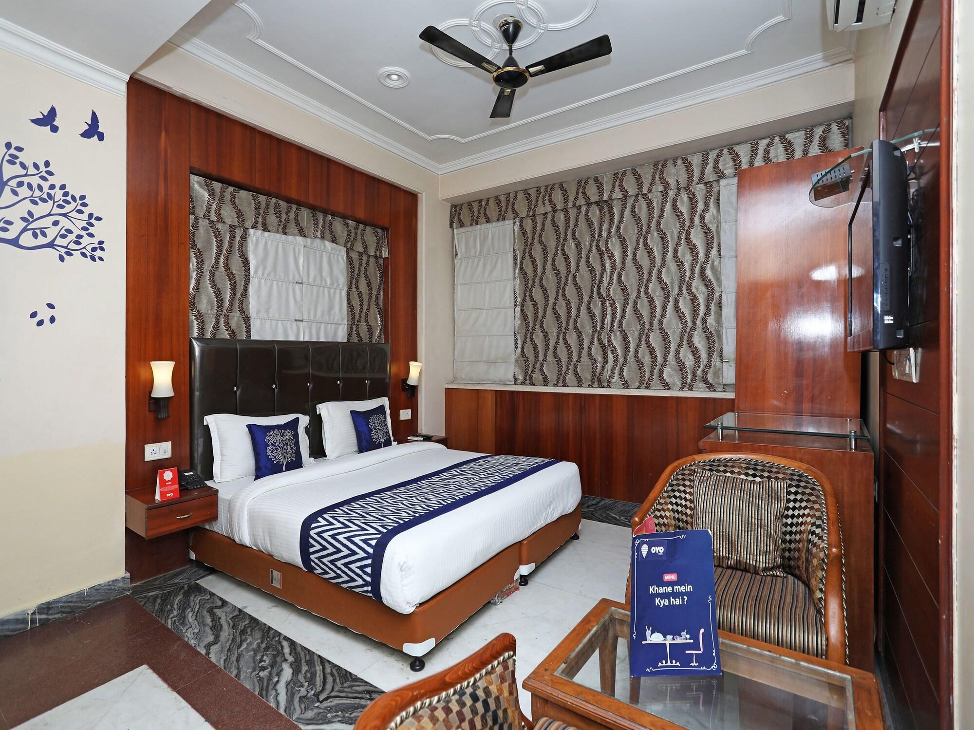 Vista Exterior OYO 2801 Magnate Hotel