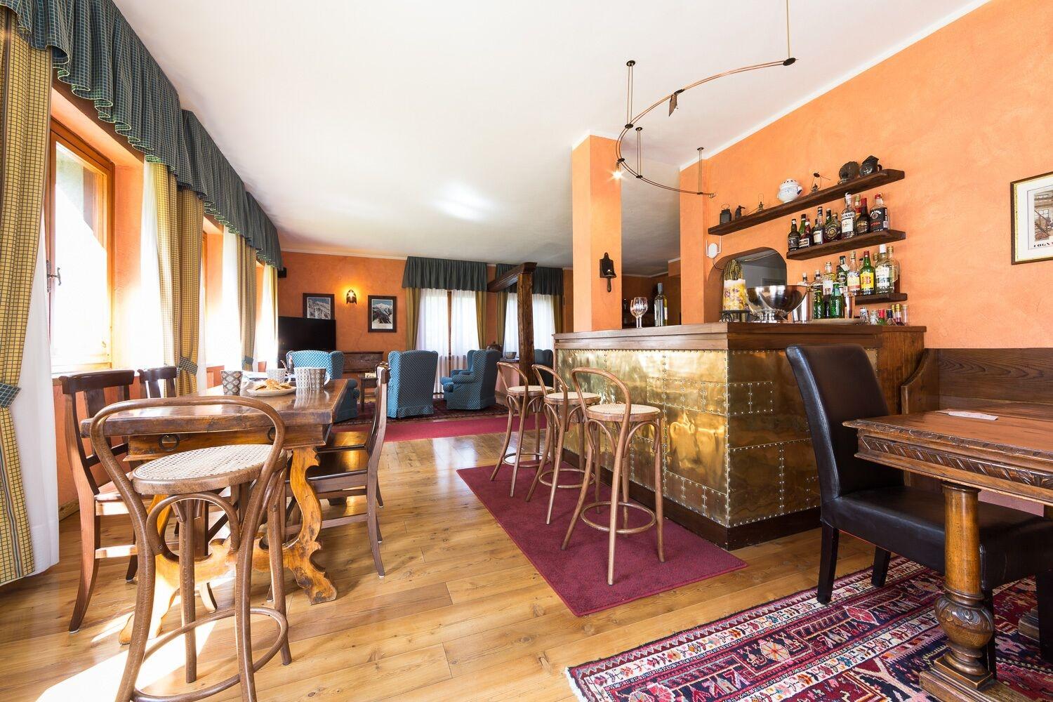 Bar/Salón Hotel Crampon